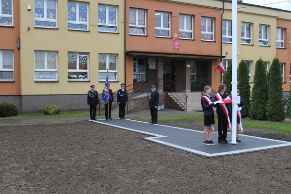 Pod-bialo-czerwona-1.jpg