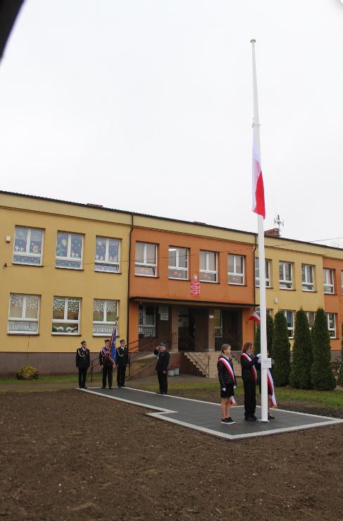 pod-bialo-czerwona-2.jpg